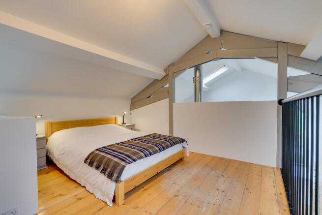 Maisonette Bedroo...