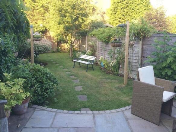 Garden Alt