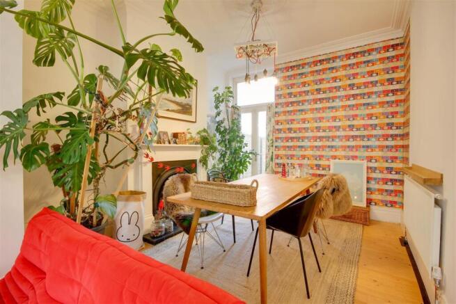 3 bed Terraced for sale Image 5