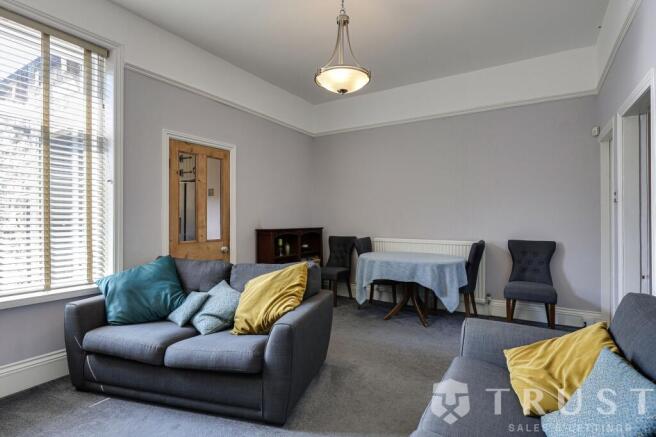 3 bed Terraced for sale Image 6