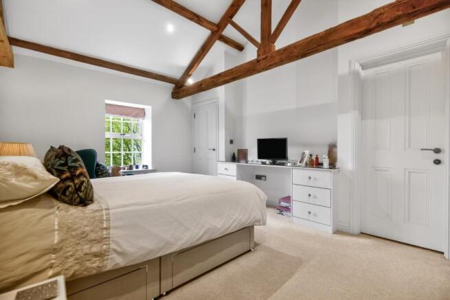 2 bed House for sale Image 12