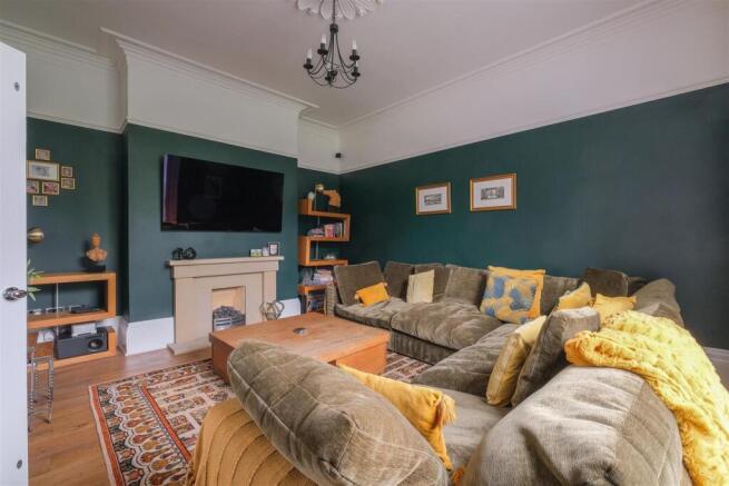 5 bed Terraced for sale Image 6