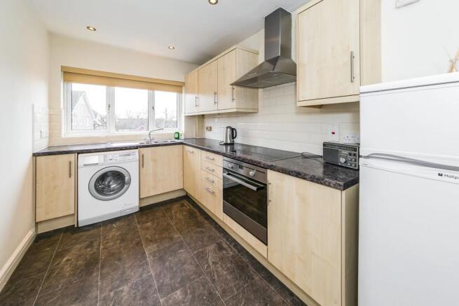 Fitted Kitchen with 