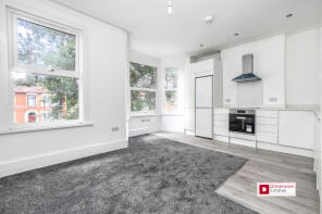 51b, Woodlands Road, Ilford IG1 1JN