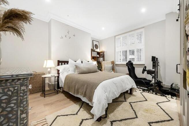 Bedroom (3).jpg
