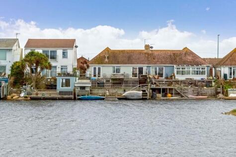 Brighton Road, Lancing, West Sussex, BN15 8LH