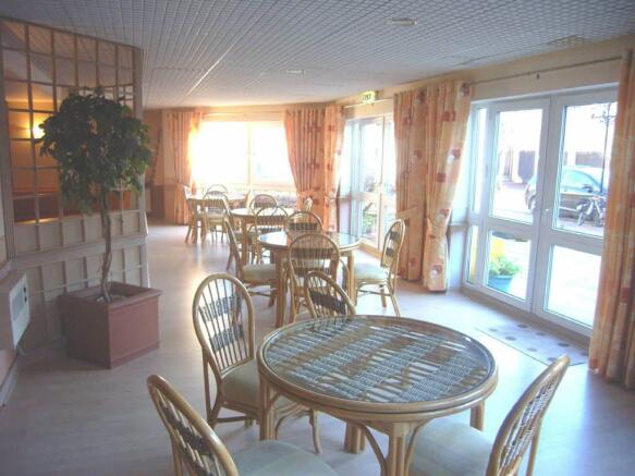Photo 8