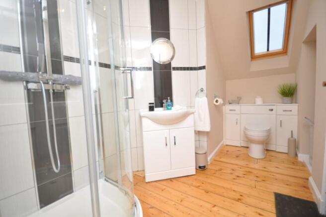 Bed 2 En Suite