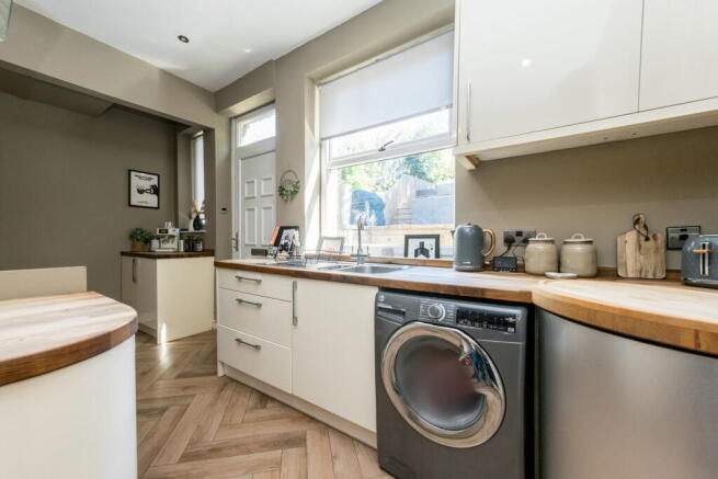 2 bed Terraced for sale Image 6