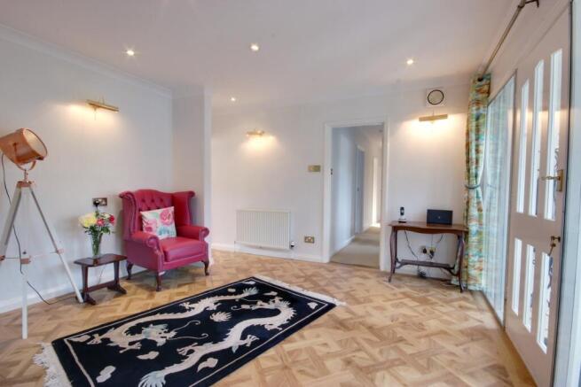 1 Entrance Hall B