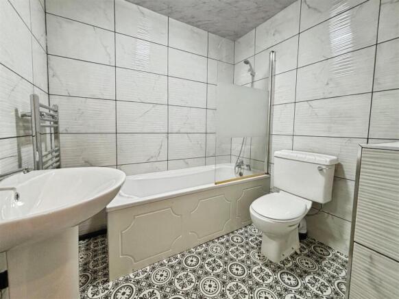 2 bed Terraced for sale Image 12
