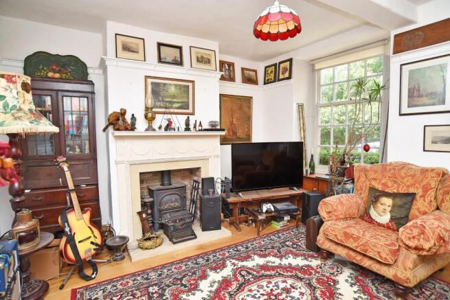 3 bed Semi-Detached for sale Image 4