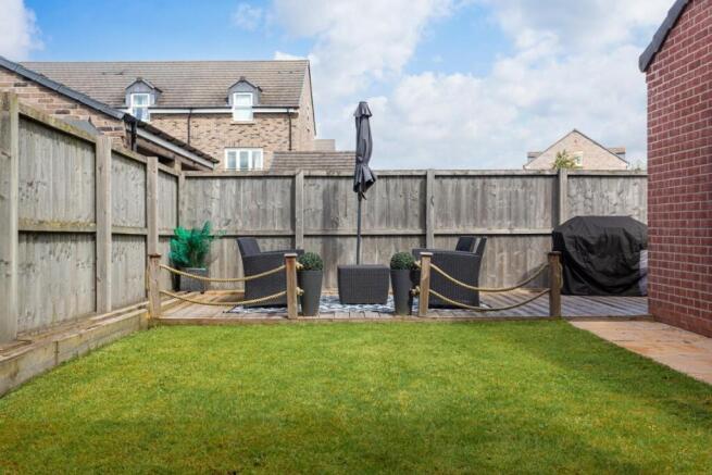 3 bed Semi-Detached for sale Image 12