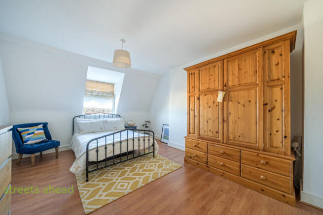 efd77ea6-bb8f-420...