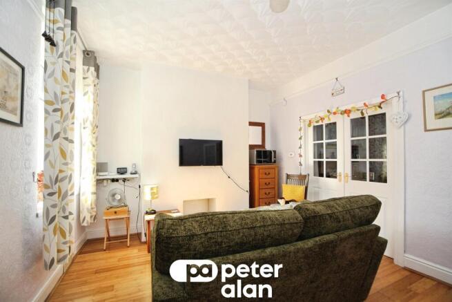 House in Crosskeys, Caerphilly - View 4