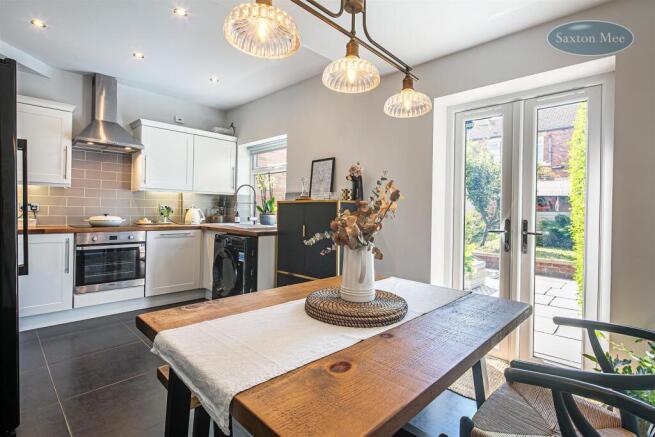 3 bed Terraced for sale Image 4