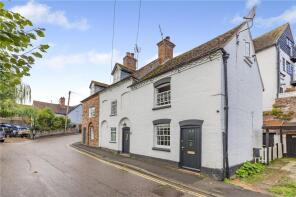40, River Side, Bridgnorth WV16 4BH