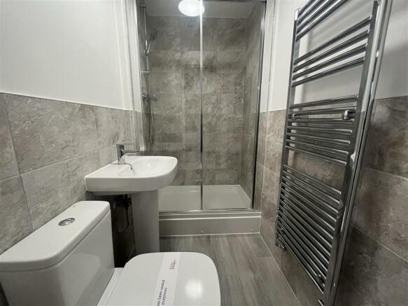 En-suite Bathroom
