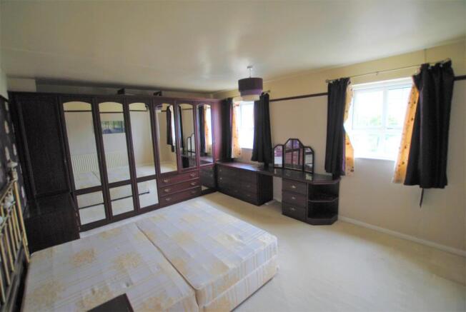 Melloway bedroom 1.jpg