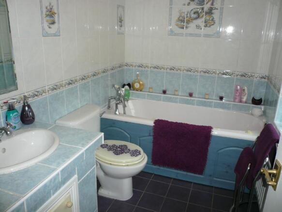 Photo 8