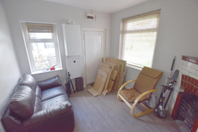 Granny Flat Lounge