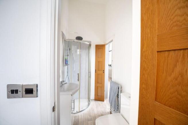 1 bed Apartment for sale Image 5