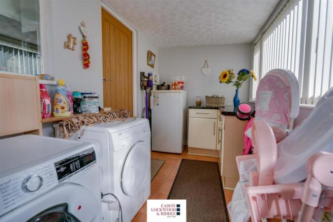 Utility Room 1.jpg