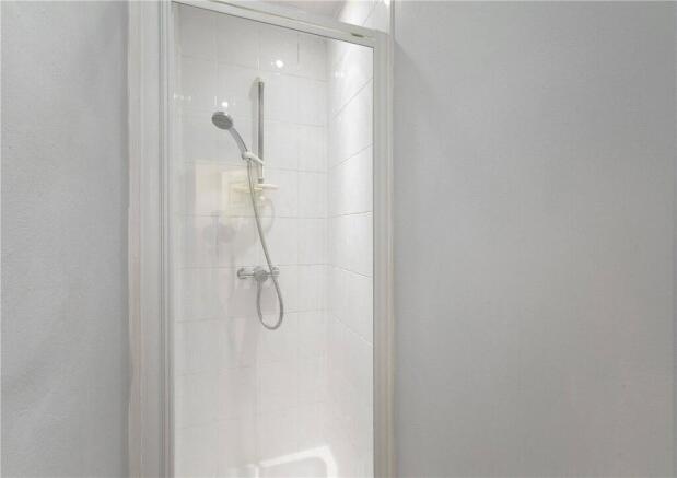 3 bed Terraced for sale Image 12