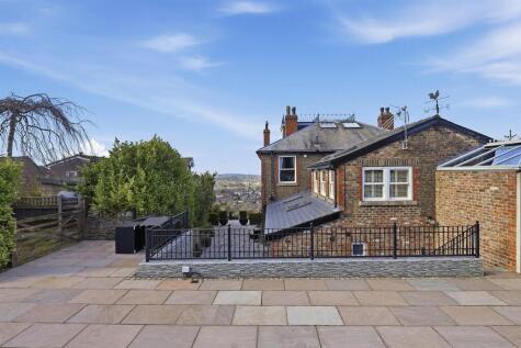 Blakelow Road, Macclesfield