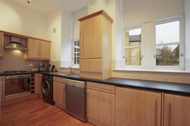 2 bed Apartment for sale Image 7