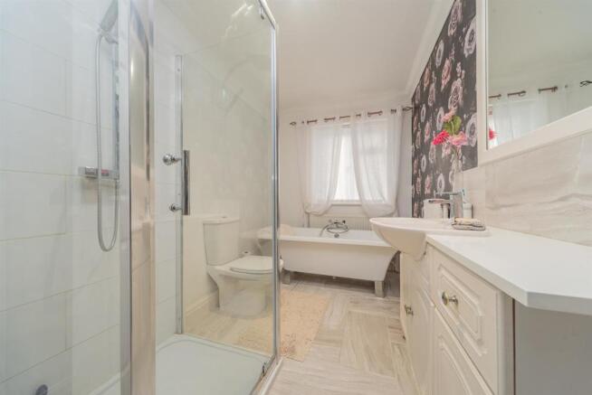 BATHROOM: