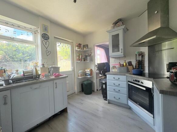 Stirling Road, Shortstown, MK42 photo 4