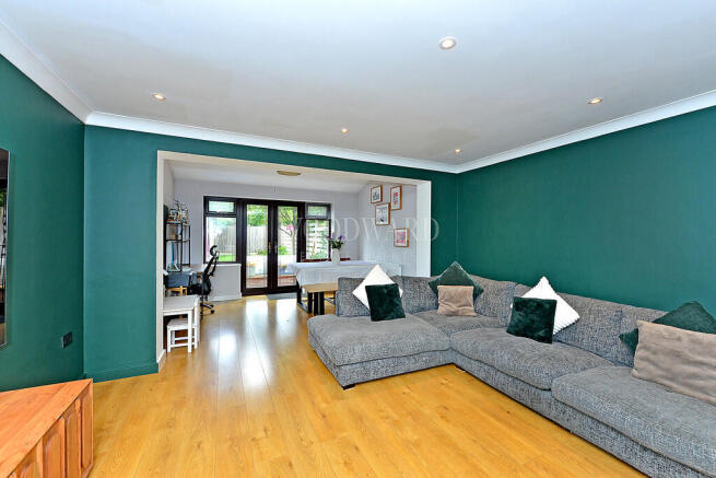 Living/Dining Roo...