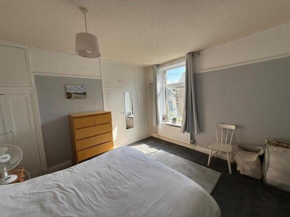 2 bed Terraced for sale Image 5