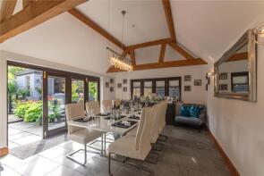 Long Barn, Skinners Green, Enborne, Newbury RG14 6RE