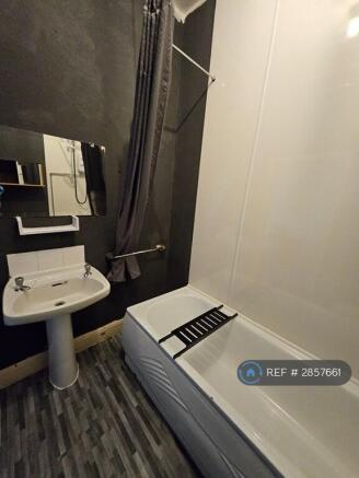 1 bed Flat to rent Image 10