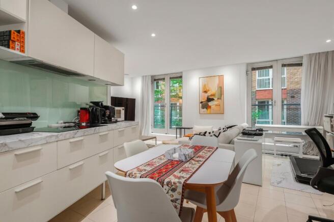 Kitchen/ Dining