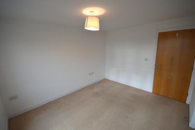 2 bed Flat to rent Image 7