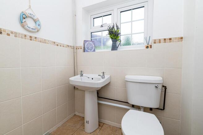 Cloakroom/WC