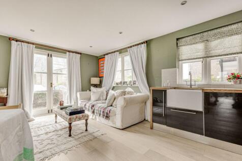 Brompton Park Crescent,
West Brompton, SW6