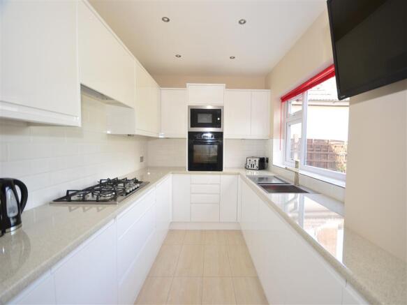Kitchen/Breakfast Room