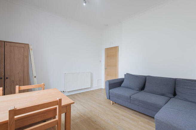 Living2 (1)