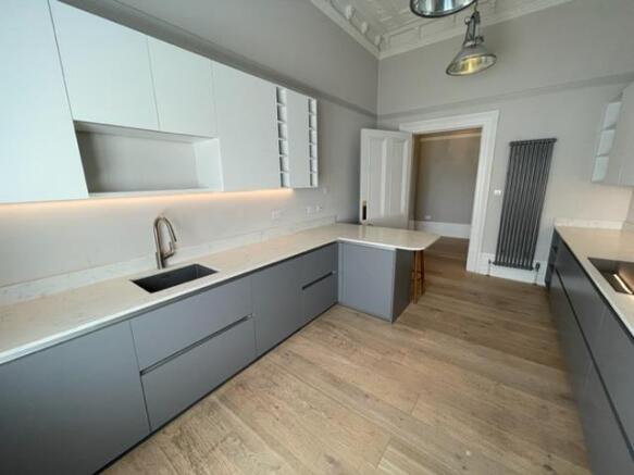 Kitchen 1 x4.jpg
