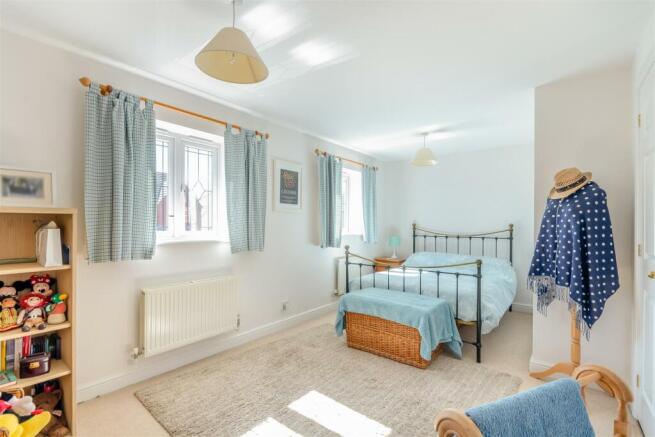 8547986-interior22.jpg