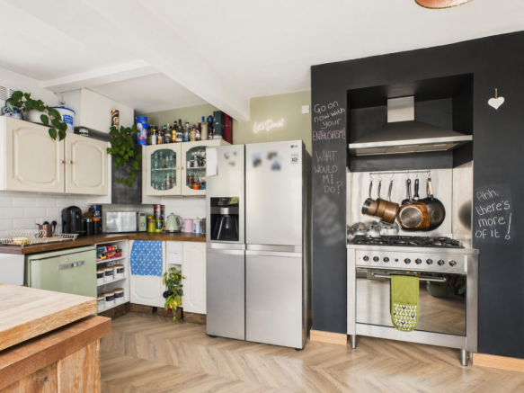 Kitchen 3