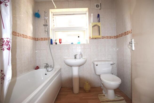 Bathroom/w.c: