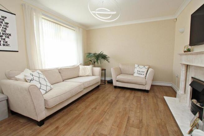 Lounge & Dining Room