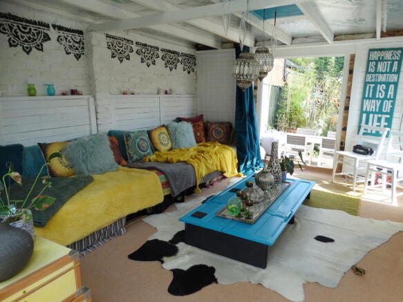 Photo 11