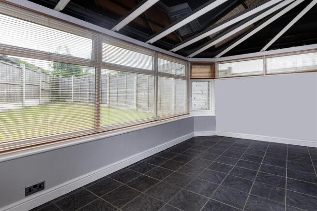 3 bed Semi-Detached for sale Image 6