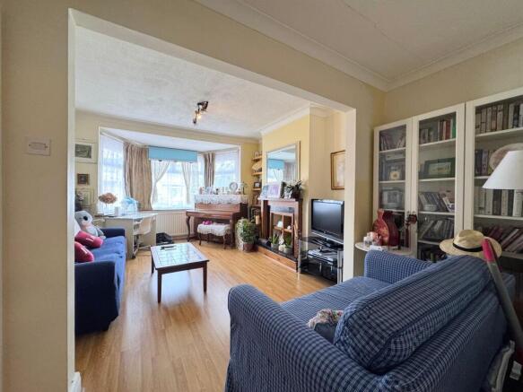 Lounge/dining area